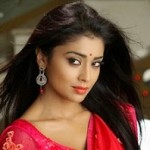 If This Is Shriya, Who Is That???