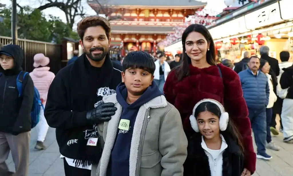 Allu Arjun Visits Sensoji Temple During Japan Trip