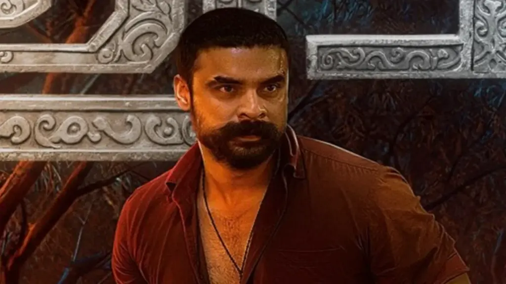 Tovino Thomas’ Palli Chattambi Motion Poster Unveiled, Release Date Announced