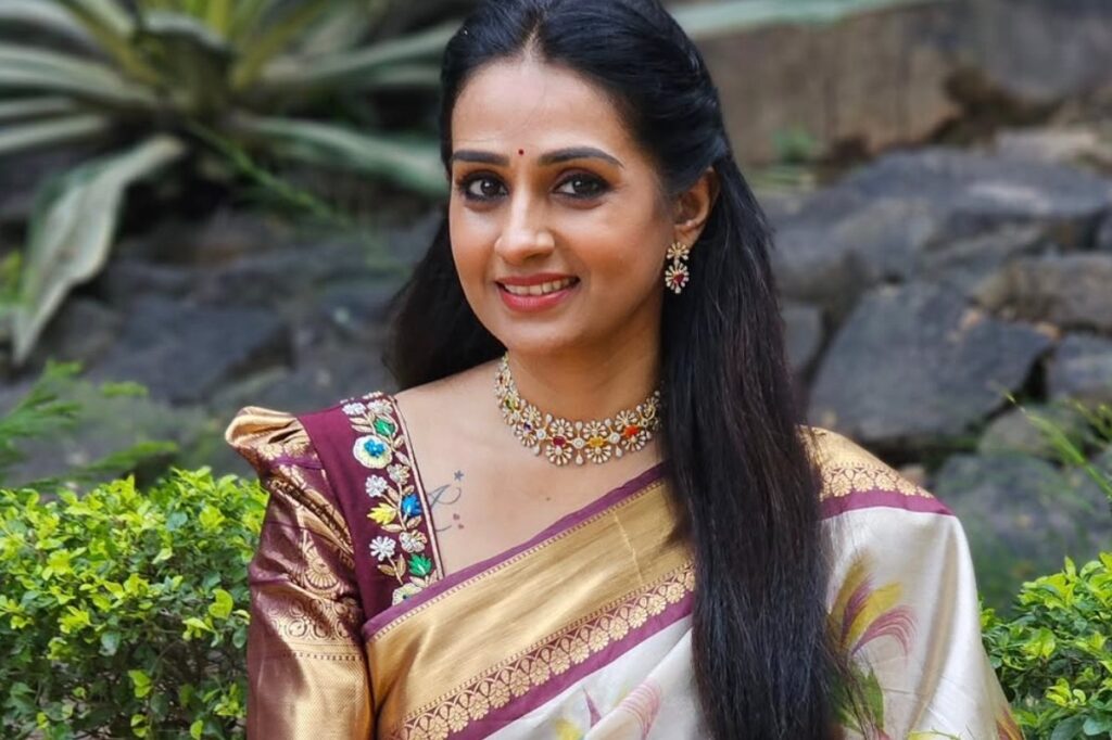 Laya Makes Comeback with Sivaji’s Sampradayini Suppini Suddhapusani