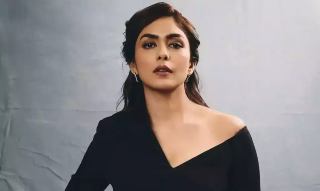 Mrunal Thakur Chose Passion Over Money, Now a Pan-India Star