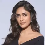 Mrunal Thakur Balances Telugu Praise and Bollywood Glam Roles