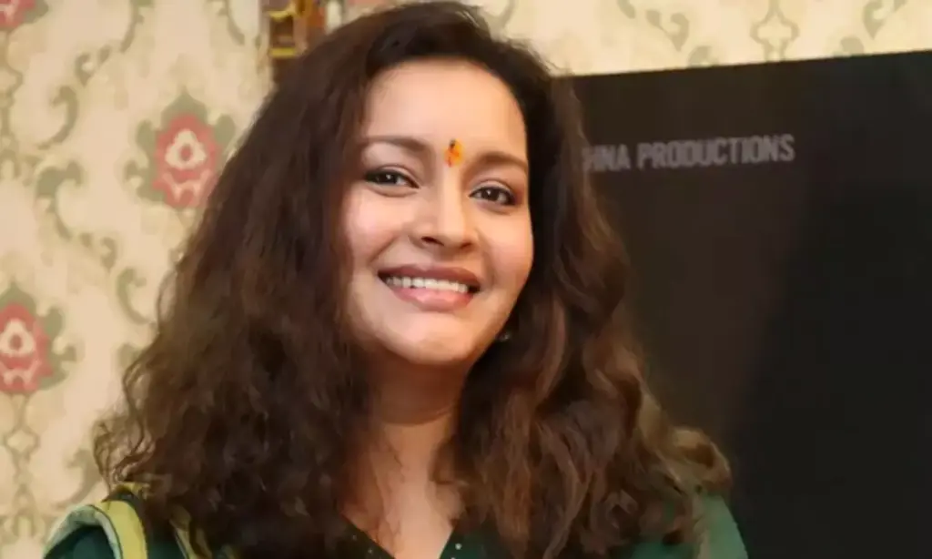 Renu Desai Faces Backlash After Fiery Press Meet, Finds Strength in Faith