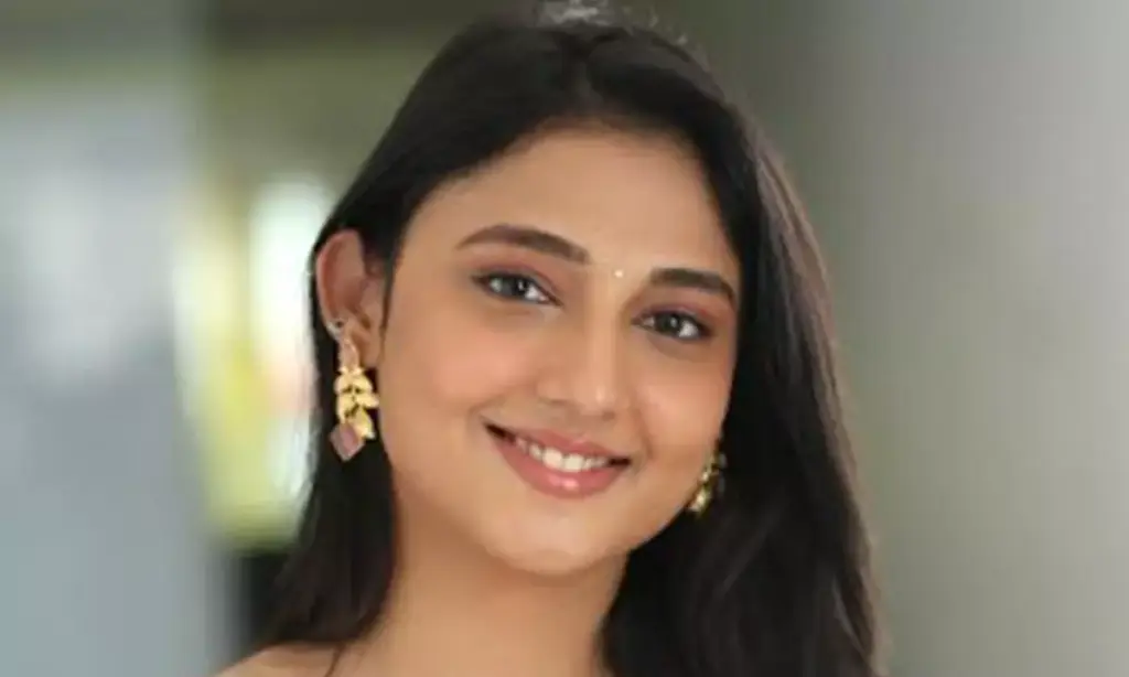 Ritika Nayak Stuns in Bold Low-Light Photoshoot